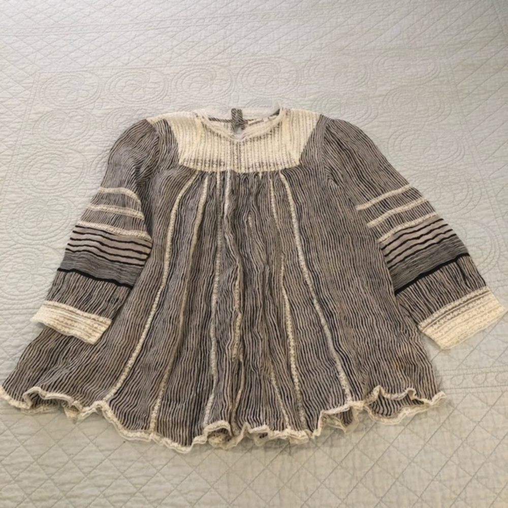 Anthropologie Floreat Reina blouse top. Size small.